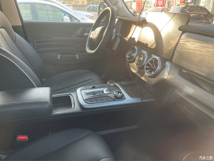 长城2025新车大爆料 自信版劳斯莱斯古思特/坦克版库里南将推出