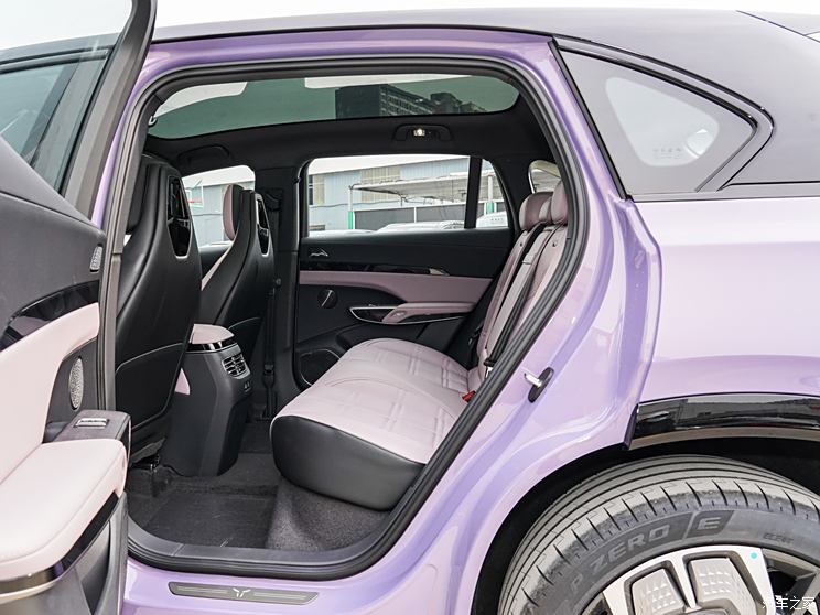 售23.98万元起 定位纯电中大型SUV 红旗天工08正式上市