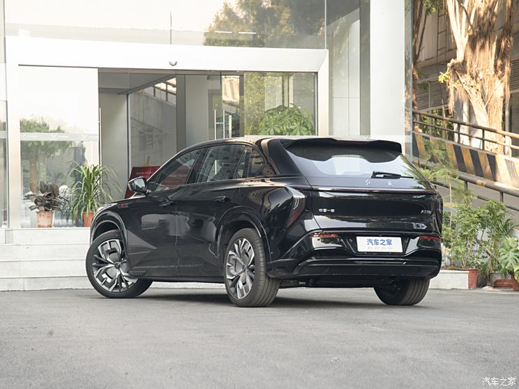 售23.98万元起 定位纯电中大型SUV 红旗天工08正式上市