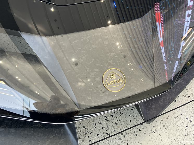 莲花跑车Theory 1迎来亚洲首秀 1000马力，续航402km