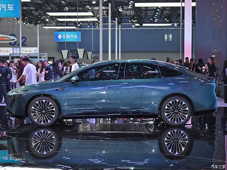 日产N7/小米SU7 Ultra领衔 2025年将上市重磅轿车抢先看（下）