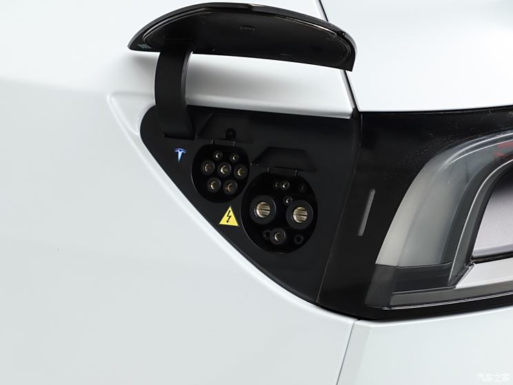 售26.35万起 新款特斯拉Model Y实车首发 将于3月开启交付