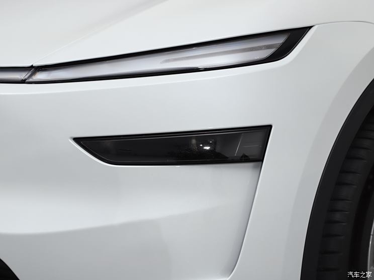 售26.35万起 新款特斯拉Model Y实车首发 将于3月开启交付