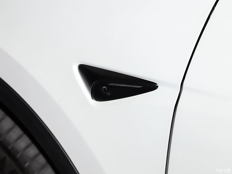 售26.35万起 新款特斯拉Model Y实车首发 将于3月开启交付