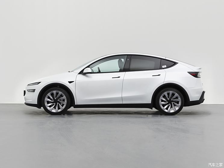 售26.35万起 新款特斯拉Model Y实车首发 将于3月开启交付