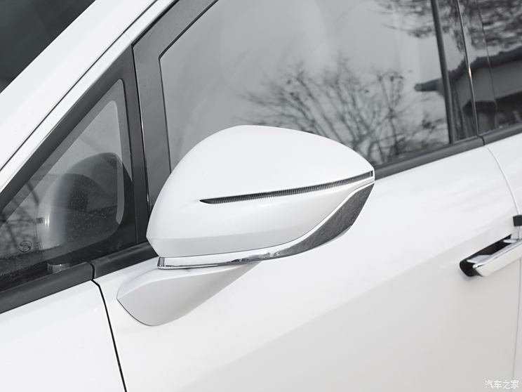 解读低配车 售价26.99万元的全新GL8 ES陆尊配置有多低?解读低配车 售价26.99万元的全新GL8 ES陆尊配置有多低?