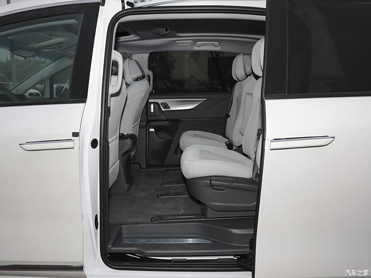 解读低配车 售价26.99万元的全新GL8 ES陆尊配置有多低?解读低配车 售价26.99万元的全新GL8 ES陆尊配置有多低?