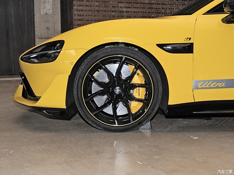 预售81.49万元/今年3月上市！小米SU7 Ultra 2月5日可到店看车！