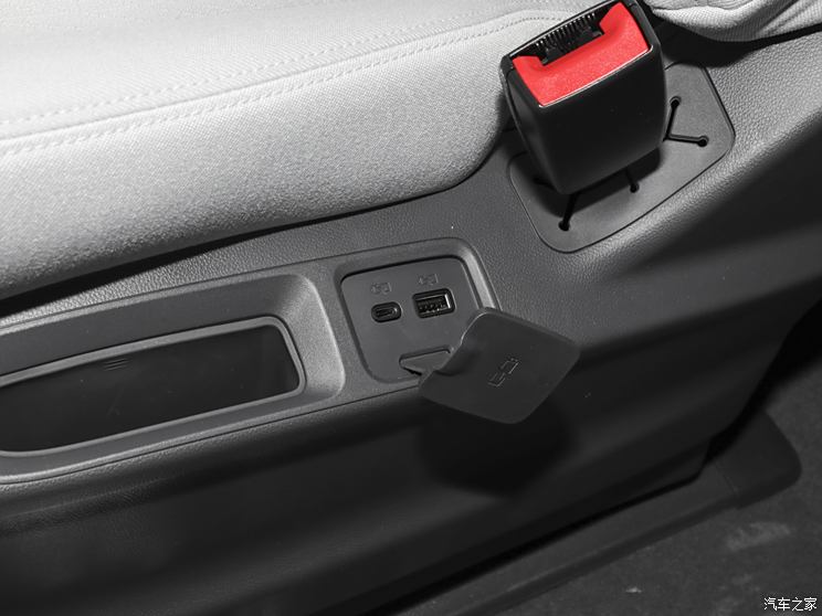 解读低配车 售价26.99万元的全新GL8 ES陆尊配置有多低?解读低配车 售价26.99万元的全新GL8 ES陆尊配置有多低?