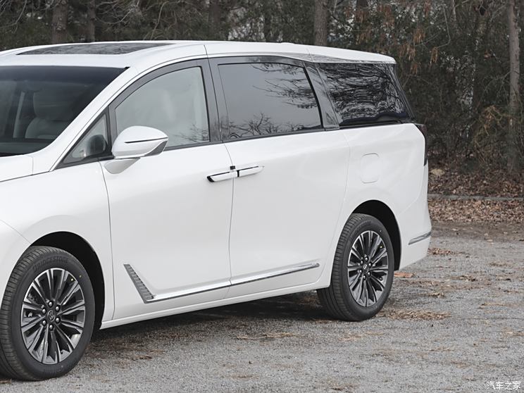 解读低配车 售价26.99万元的全新GL8 ES陆尊配置有多低?解读低配车 售价26.99万元的全新GL8 ES陆尊配置有多低?