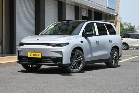 2026款零跑C16上市！5/6座可选，动力续航提升，15.18万元起