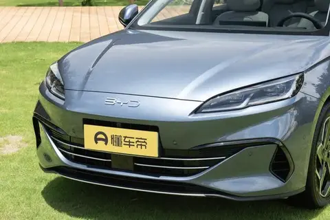 比亚迪海豹06旅行版上市，10.98万起插混动力！