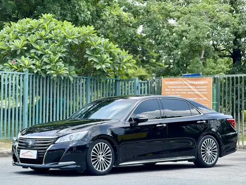 14万多拿下二手丰田皇冠，2.0T+8AT，宜商宜家好选择