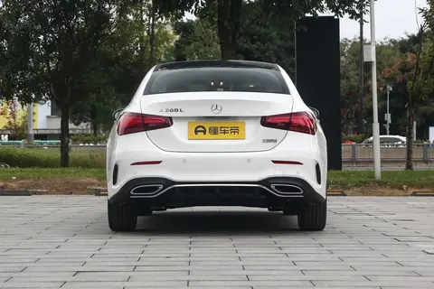 2025款奔驰A级选购指南 两款配置怎选？配置解析/选购推荐/优缺点